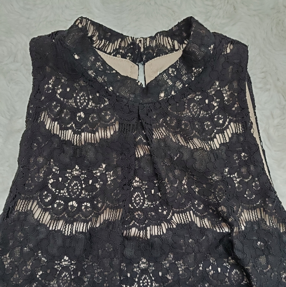 NWOT love, Fire Mock Neck Lace Top Size XS - Picture 6 of 7